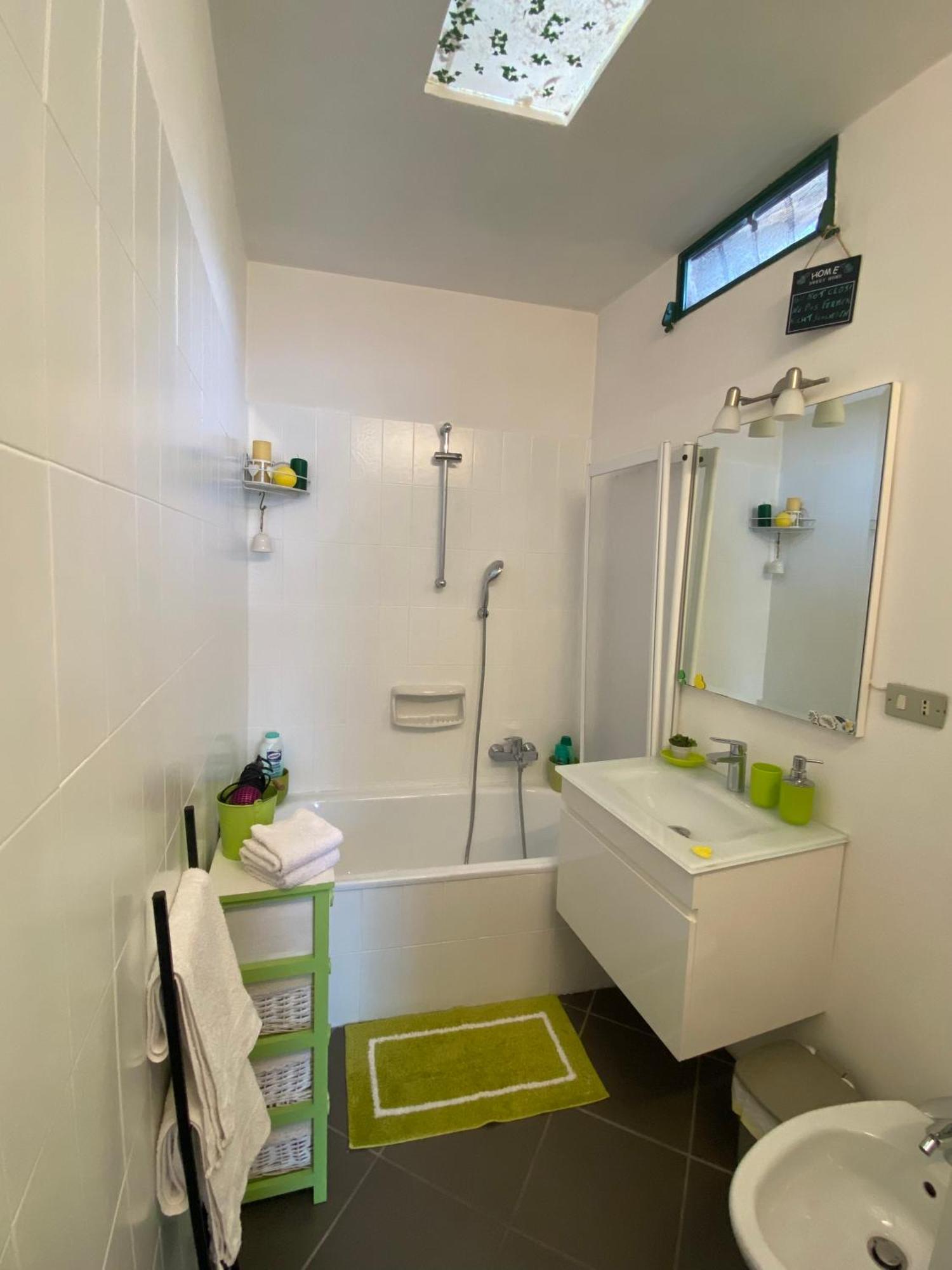 House Al Noce Apartment Moltrasio Luaran gambar