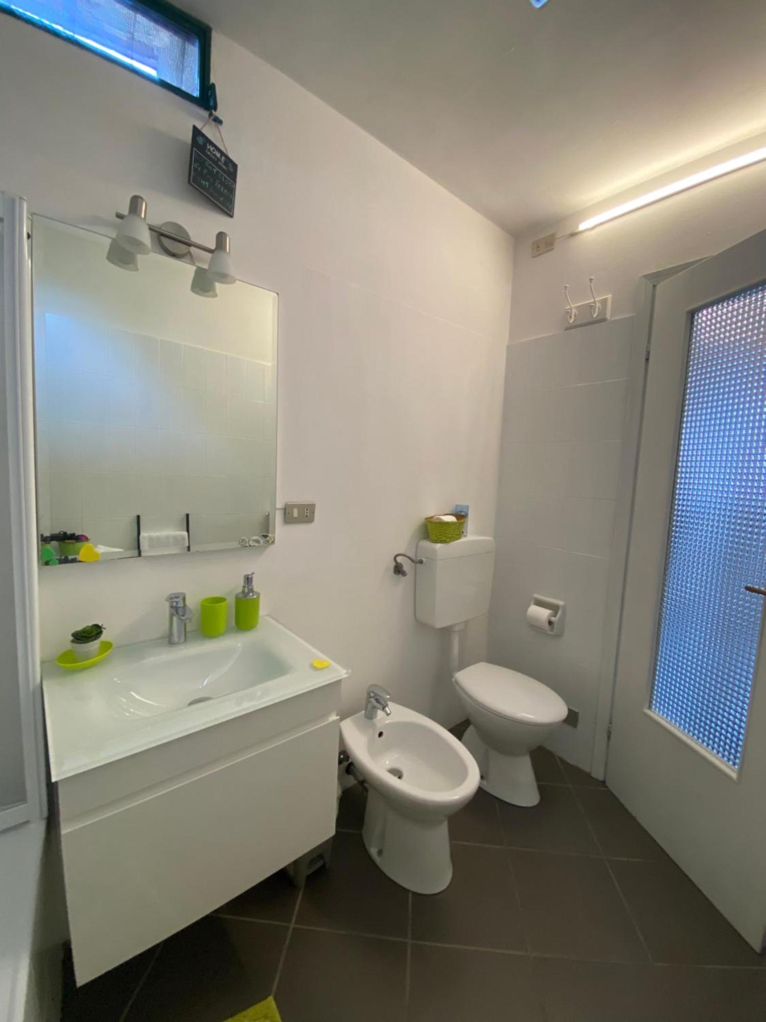 House Al Noce Apartment Moltrasio Luaran gambar
